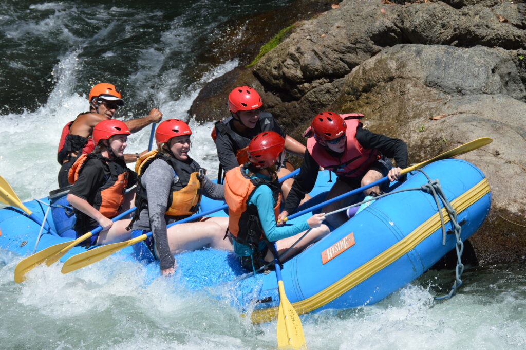 white water rafting teambuilding